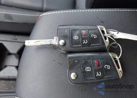 2021 Volkswagen Tiguan 2.0T Se/2.0T Se R-Line Black/2.0T Sel z USA, uszkodzony, nr VIN 3VV2B7AX7MM085365